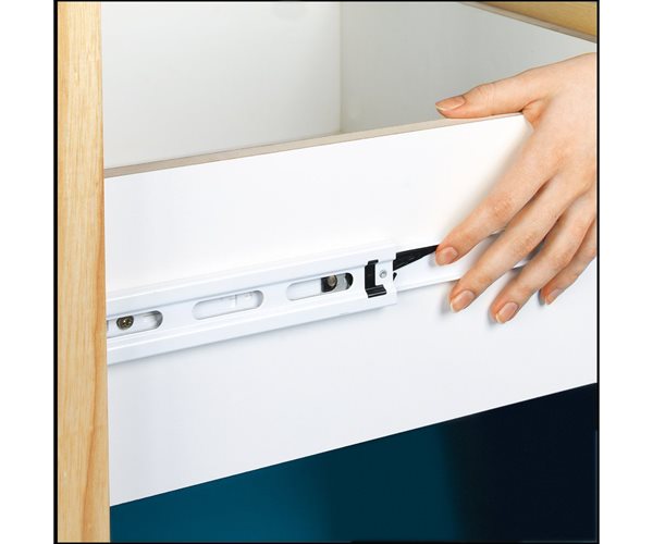 Accuride 3832 HDSC Self-Close Drawer Slides slide 4
