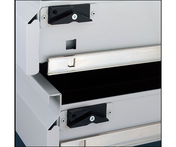 Accuride 5517 -50 Bayonet Mounting Drawer Slides slide 2