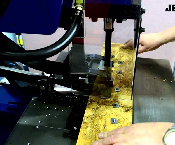 Bohr-und-Einschlag-Nietmaschinen für Einschlagmuttern - Sigma slide 3