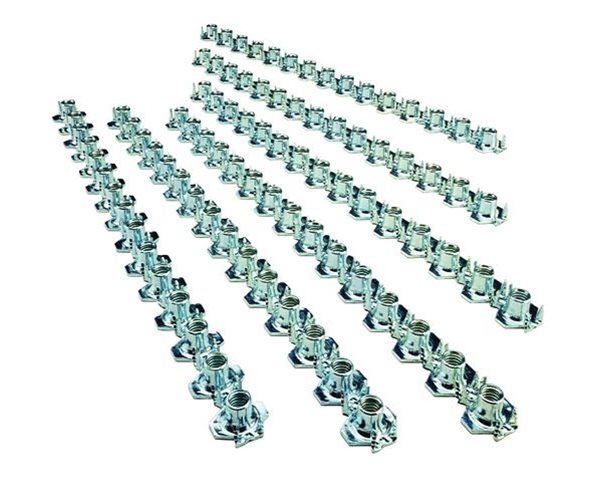 Einschlagmutter-Streifen für eine maschinelle Befestigung